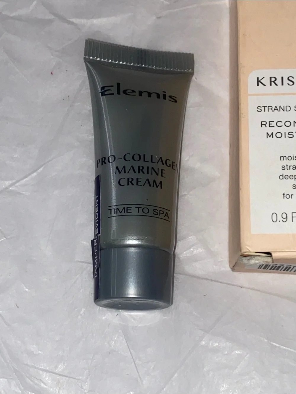 ALO Yoga lightweight facial